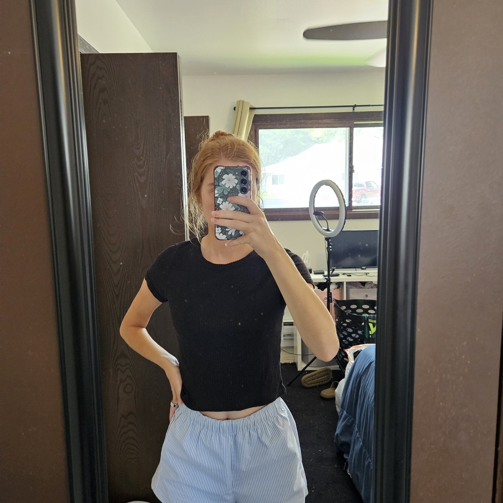Arizona Jean Company Black Crop T-Shirt